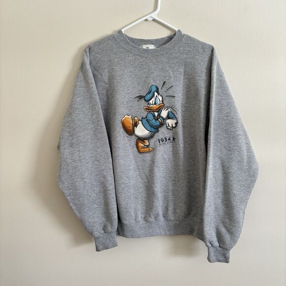 VTG Donald Duck 1934 The Disney Store Crew Neck Sweatshirt Gray - Size Medium - Picture 1 of 8